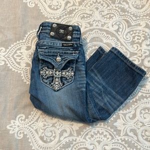 Girls size 7 Miss Me capris